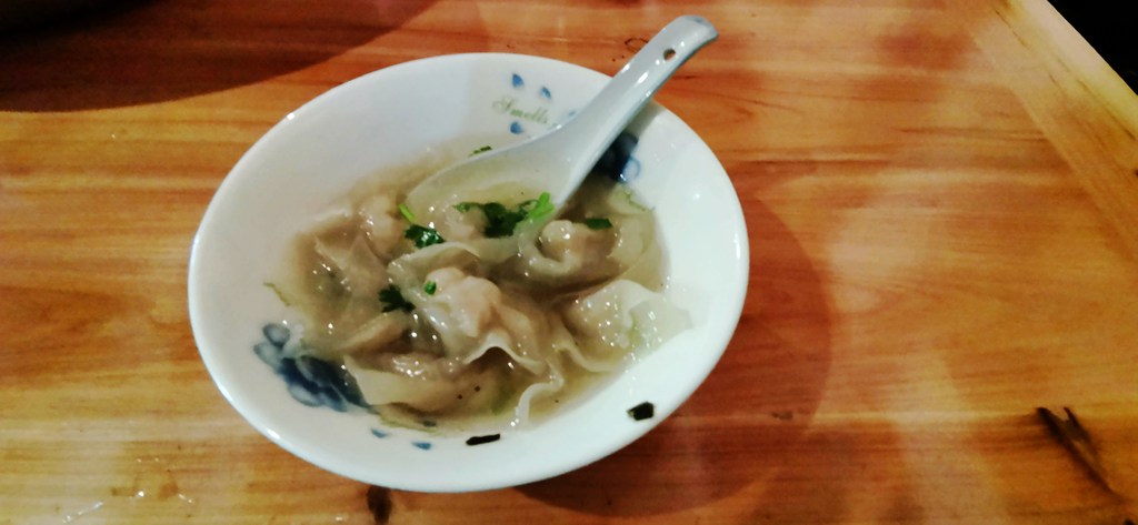 纯手工制作的“肉燕”来玩的朋友记住必点。