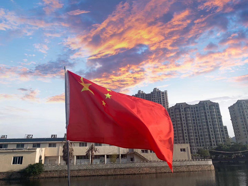 金乡卫城环城绿道真美  来源：龙港大叔新闻