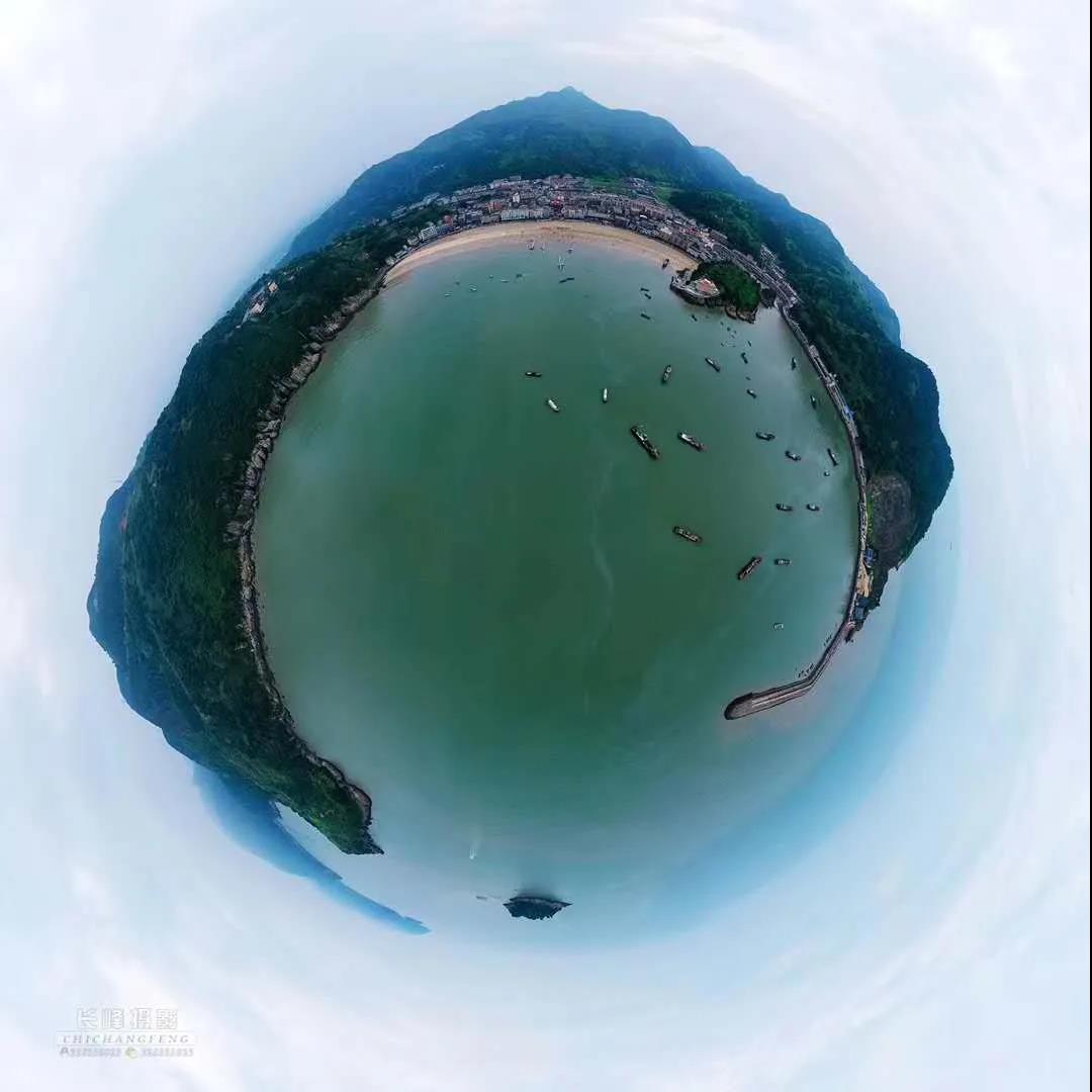 苍南炎亭沙滩 还有从小就好奇的对面小岛 这次看清楚了！ 摄影：池长峰