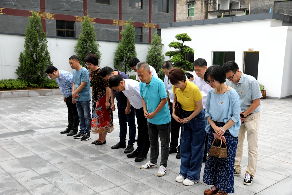 龙港市政协医卫服务团开展“迎建党百年 重温浙南革命史”活动 龙港市政协医卫服务团开展“迎建党百年 重温浙南革命史”活动