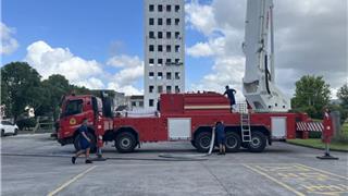 72米登高平台消防车“上岗”，龙港高层救援开启“云端”模式！